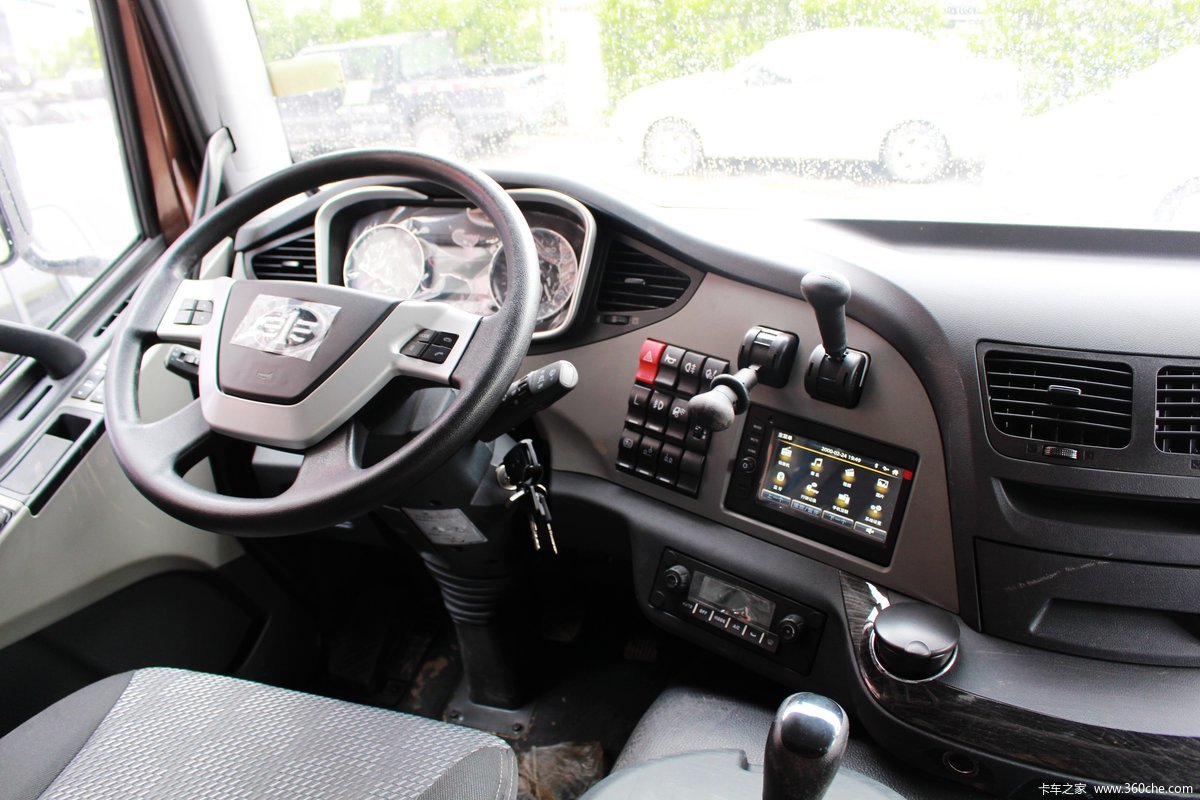 j6p重卡 460马力 6x2r牵引车(自动挡)(ca4250p66k24t2a1e4) 驾驶室