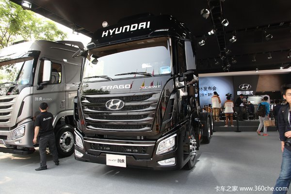 现代商用车 创虎XCIENT重卡 440马力 6X2R牵引车(后提升桥)(CHM4250KPQ46V)