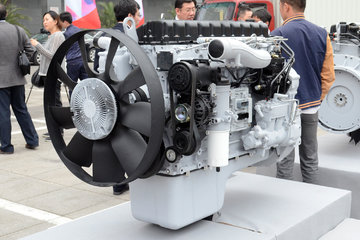 潍柴WP9H350E50 350马力 8.8L 国五 柴油发动机