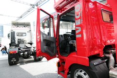 红岩 杰狮M100 390马力 4X2 中置轴轿运车(CQ5186TCLHMVG561)
