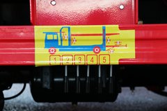 红岩 杰狮M100 390马力 4X2 中置轴轿运车(CQ5186TCLHMVG561)