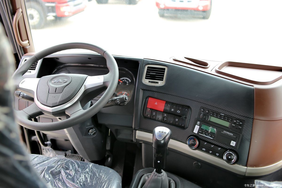 【图】江淮 格尔发k5重卡 340马力 6x2牵引车(hfc4241p1k4c24f)_实拍