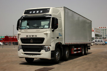中国重汽 HOWO T7H重卡 400马力 8X4 9.5米厢式载货车(ZZ5317XXYN466MD1B)