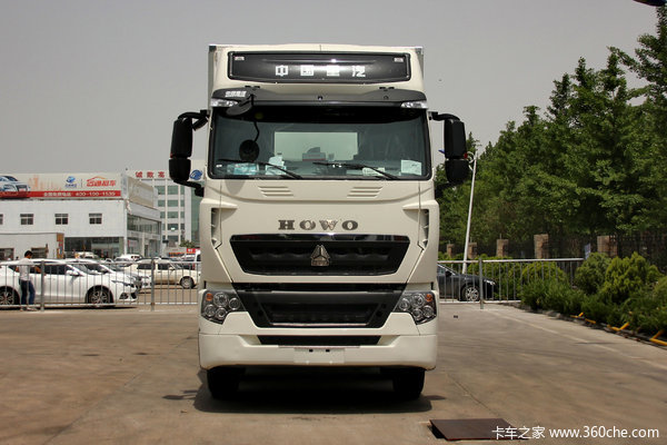 中国重汽 HOWO T7H重卡 440马力 8X4 9.5米厢式载货车(3.08速比)(ZZ5317XXYV466HE1)