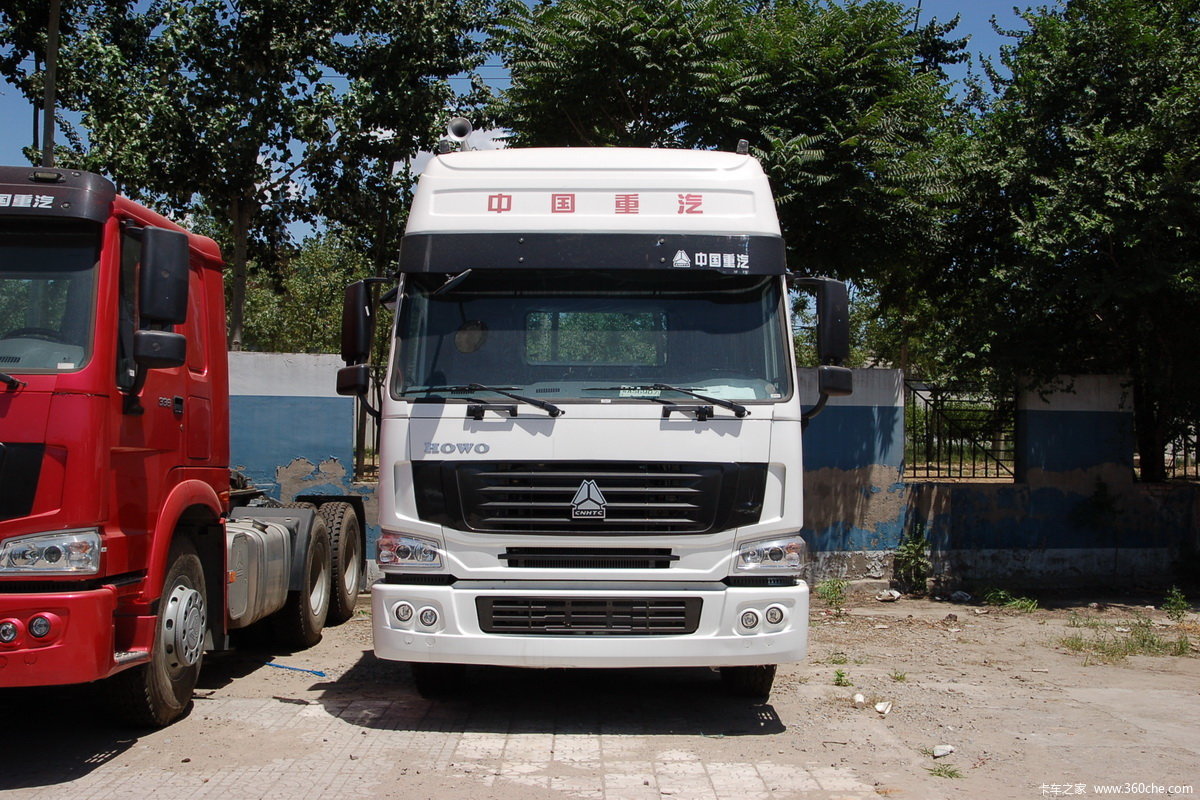 中国重汽 HOWO重卡 375马力 4X2 牵引车(至尊版 HW76)(变速箱HW20716A)