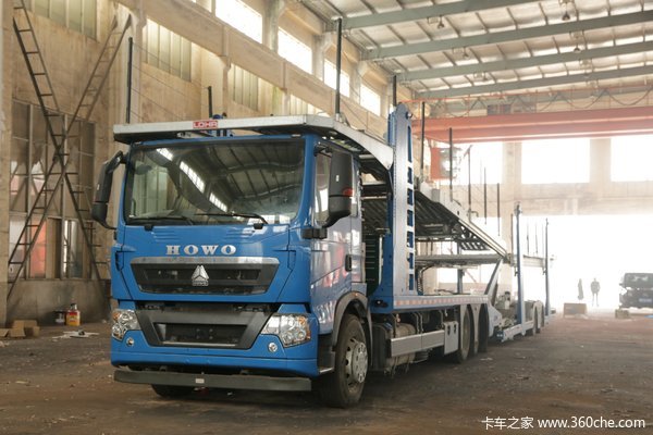 中国重汽 HOWO T5G重卡 340马力 中置轴轿运车(ZZ1257N573GD1K/N7D7)