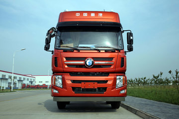 中国重汽成都商用车 W5B-H重卡 310马力 8X4 9.6米仓栅式载货车(CDW5310CCYA1T5)