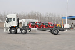 中国重汽 豪瀚J7B重卡 240马力 6X2载货车底盘(ZZ1255H56C3D1)
