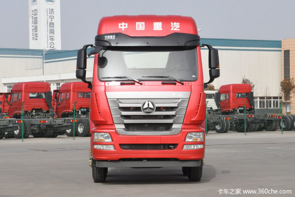 中国重汽 豪瀚J7B重卡 380马力 8X4 9.5米栏板载货车(ZZ1315N4666E1)
