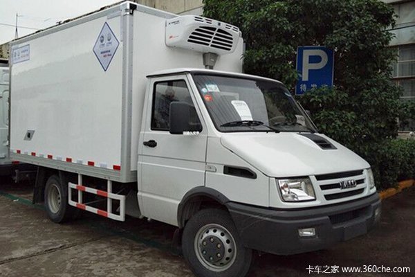 南京依维柯 129马力 4X2 冷藏车(南汽-畅达牌)(NJ5048XLC4A)