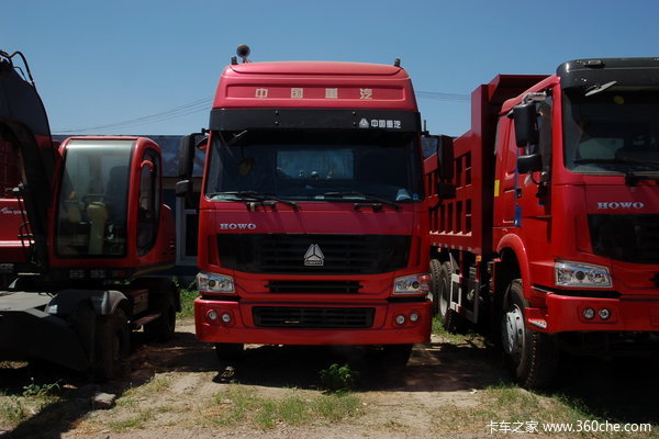 中国重汽 HOWO重卡 375马力 6X2 牵引车(至尊版 HW76)(电控共轨)(ZZ4257N25C7C)