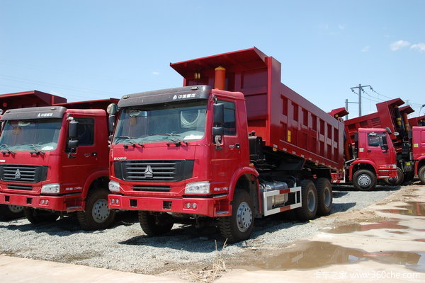 中国重汽 HOWO重卡 375马力 6X4 5.1米自卸车(ZZ3257N3247C)