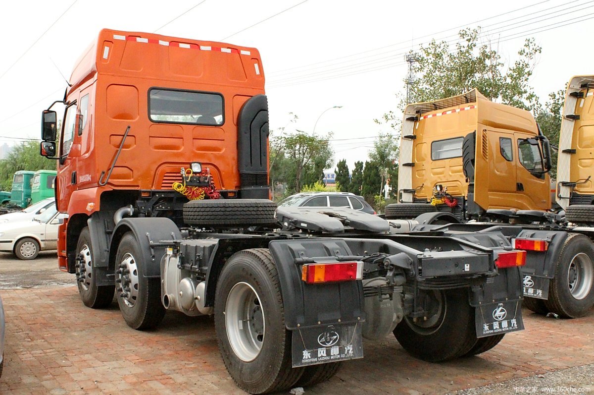 【图】东风柳汽 乘龙m5重卡 336马力 6x2牵引车(lz4240qcaa)_实拍图片