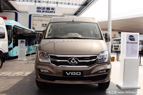 上汽大通 V80 PLUS 2.0T 139马力 3座 6挡自动 长轴中顶封闭货车(国六)