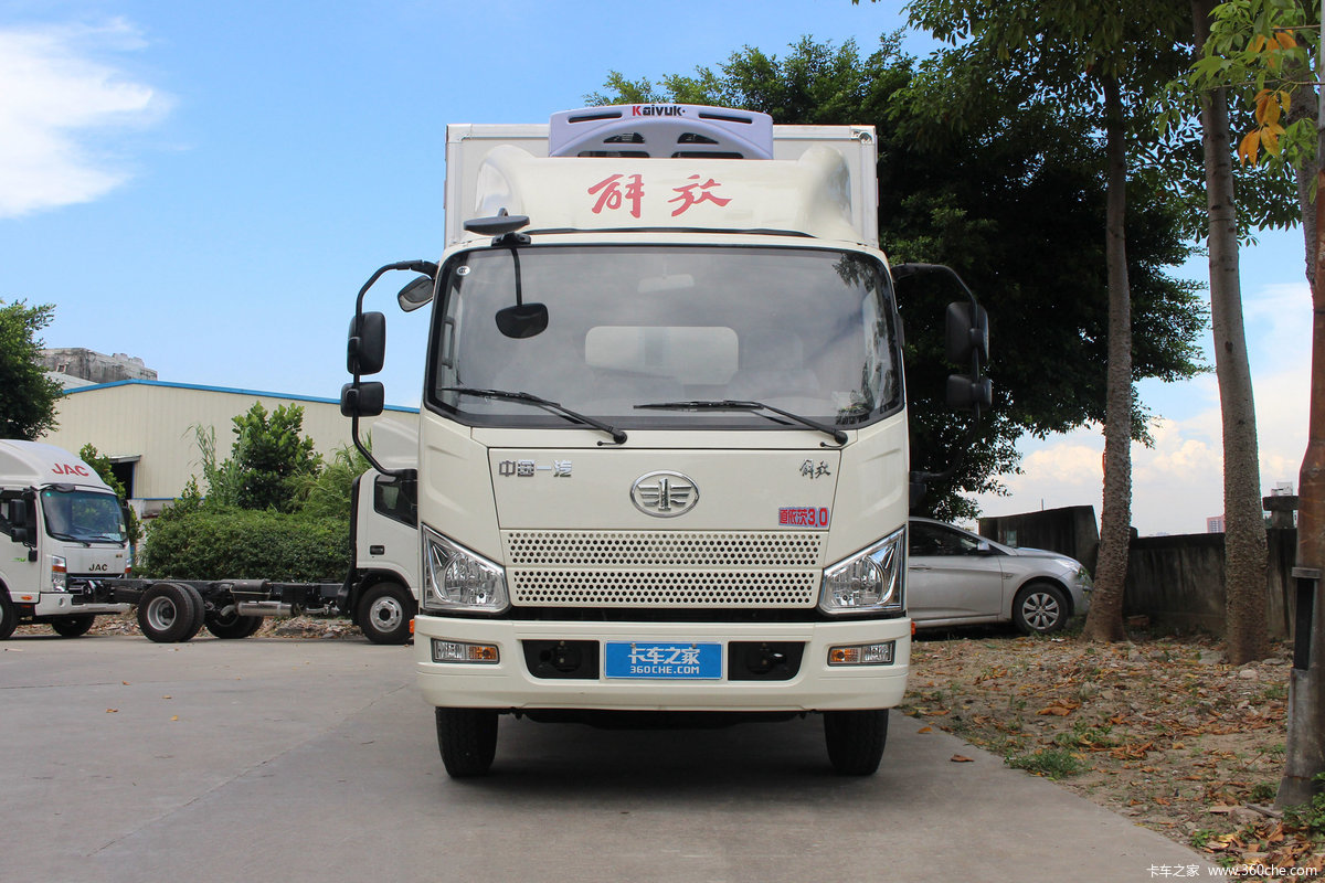 解放 J6F 160马力 4X2 4.77米冷藏车(国六)(宽体)