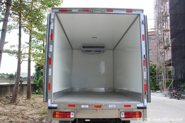 解放轻卡 J6F4.2米冷藏车新车到店 欢迎到店垂询