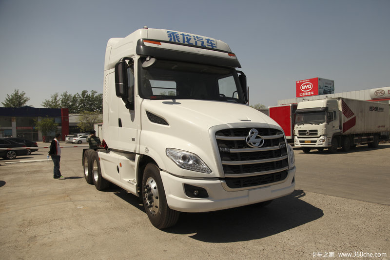 【图】东风柳汽 乘龙t7重卡 520马力 6x4长头牵引车(lz4251t7db)_实拍