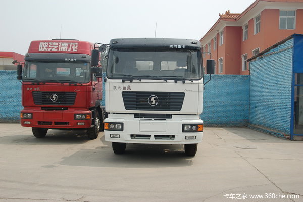 陕汽 德龙F2000重卡 336马力 8X4 9.5米仓栅式载货车(标准版)(SX5245CLXYNR456)