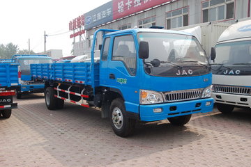 江淮 骏铃W530 160马力 4X2 6.8米排半栏板载货车(HFC1160P81K1E1)