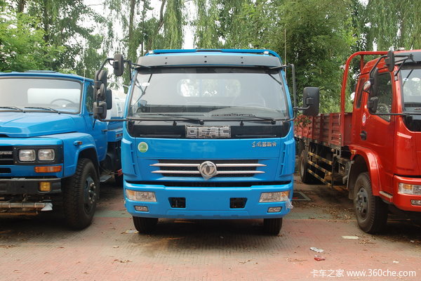 东风 多利卡D8 156马力 4X2 6.15米单排厢式载货车(EQ1140SJ8BDE)