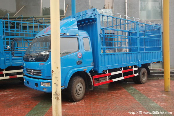 东风 多利卡L 136马力 4X2 6.2米排半仓栅式载货车(EQ1081TZ12D5)
