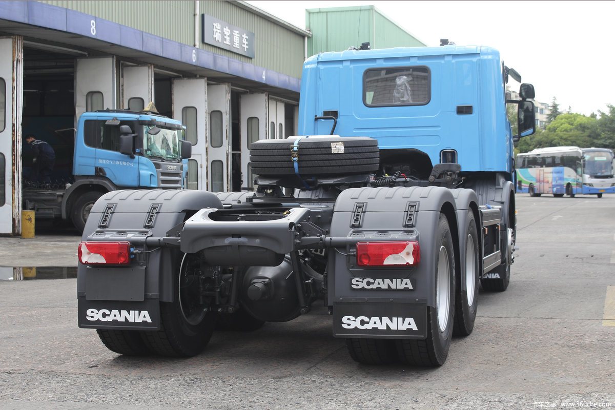 【图】斯堪尼亚 p系列重卡 400马力 6x4牵引车(危险品运输)(型号p400)