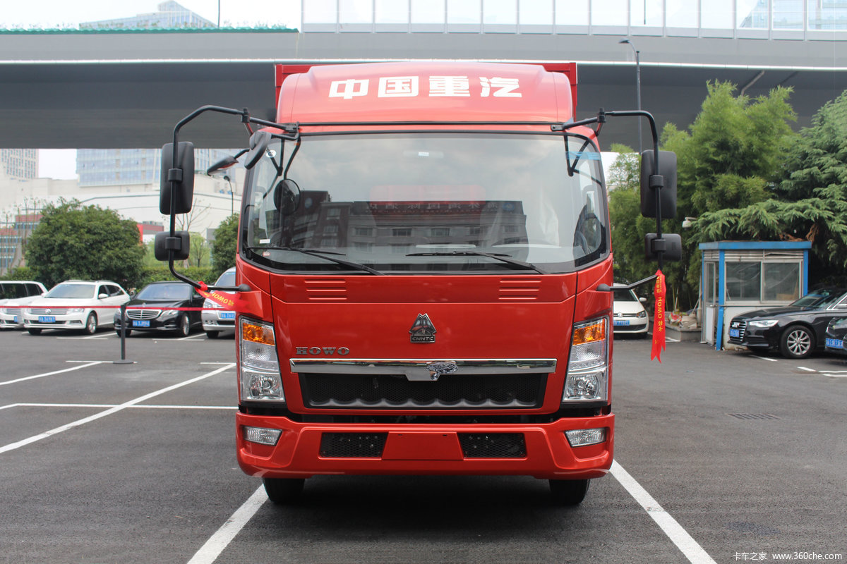 中国重汽HOWO 悍将 物流版 129马力 3.85米排半厢式轻卡