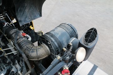 东风商用车天龙重卡启航版450马力6x4牵引车485后桥dfl4251a15