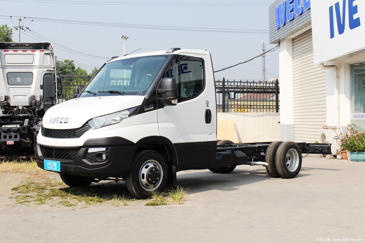 【图】依维柯 daily中卡 170马力 4x2单排载货车底盘(45c17h)_实拍