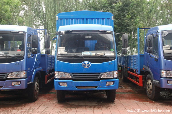 青岛解放 赛龙II中卡 140马力 4X2 6.2米仓栅式载货车(CA5127XXYPK2L2EA80-1)