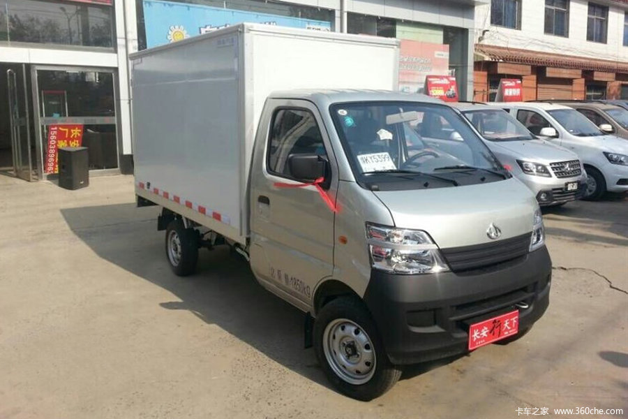 长安凯程 星卡 2019款 标准型 1.5L 116马力 汽油 3.57米单排厢式微卡(国六)
