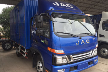 江淮 骏铃V7 154马力 6.2米排半厢式载货车(HFC5120XXYP91K2D4) 卡车图片