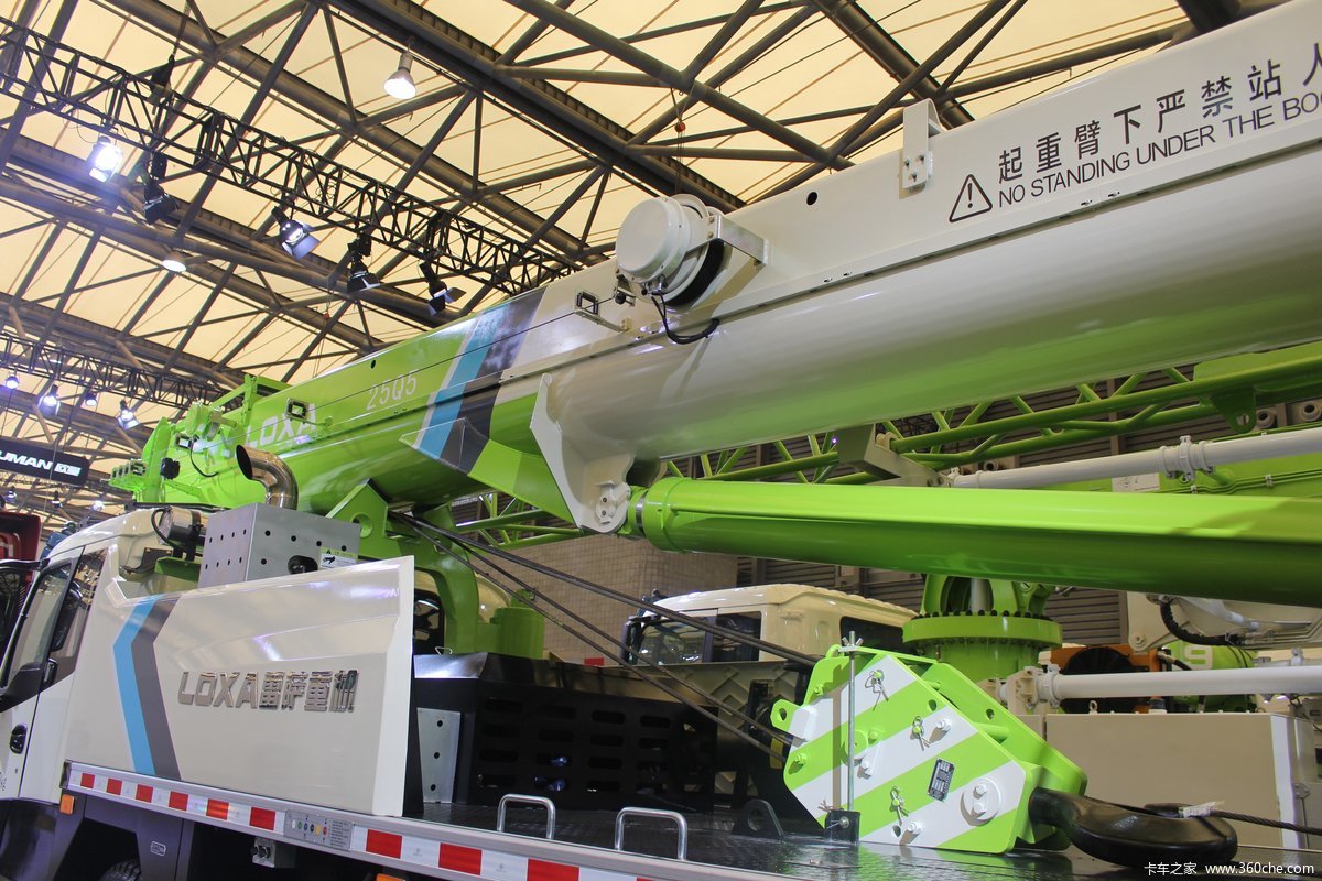 【图】福田雷萨 25吨吊车(ftc25q5)_实拍图片_443115_卡车之家