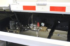 福田 雷萨 330马力 4X2 27米混凝土泵车
