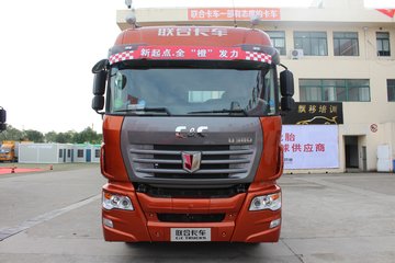 联合卡车 U380重卡 380马力 8X4 9.6米厢式载货车(QCC5312XXYD656)