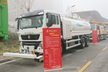 中国重汽 HOWO T5G 310马力 6X4 清洗车(青专牌)(QDZ5250GQXZHT5GE1)