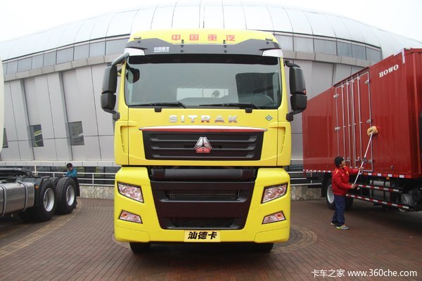 中国重汽 汕德卡SITRAK C7H重卡 430马力 6X4 CNG牵引车(ZZ4256V384HE1C)