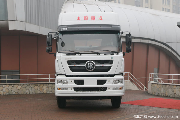 中国重汽 斯太尔D7B重卡 430马力 6X4 LNG牵引车(16挡)(ZZ4253N3841E1LBN)