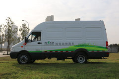 南京依维柯 宝迪 EV42 经典版 4.5T 5.99米纯电动封闭厢式货车81.6kWh