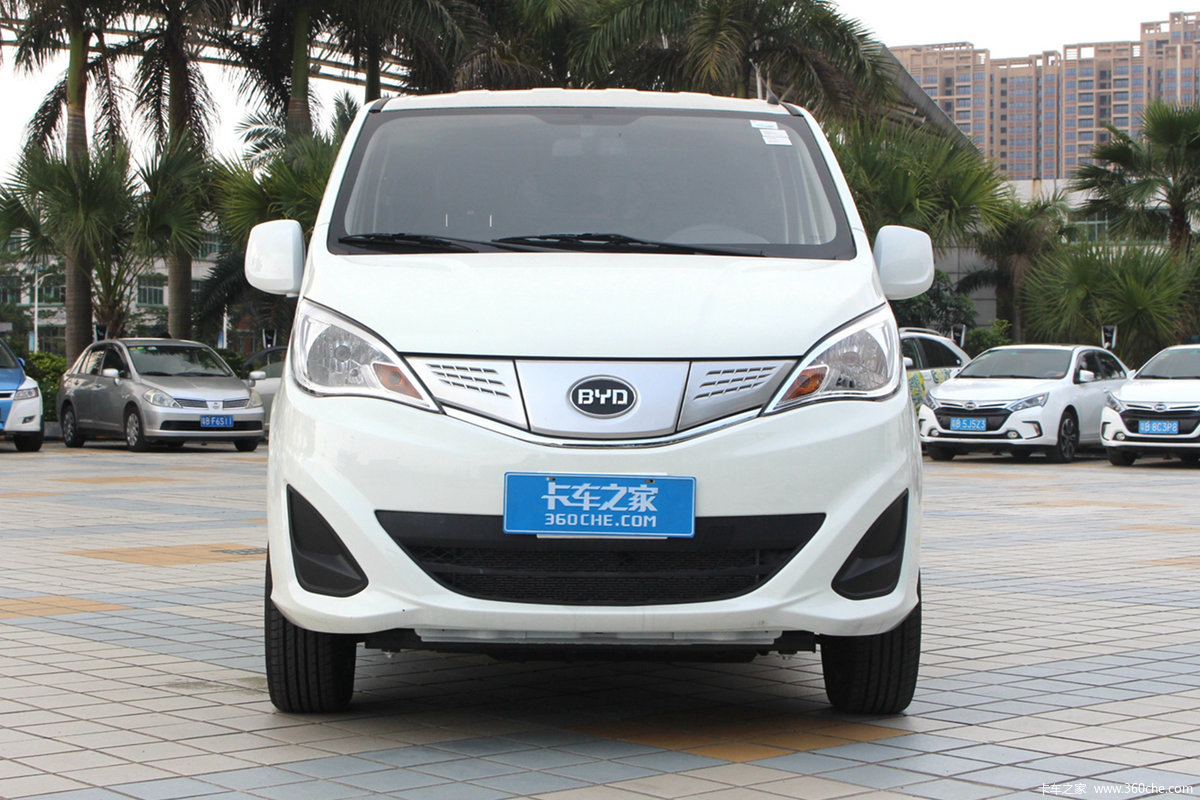 【图】比亚迪 t3 109马力 封闭厢式货车(纯电动)_实拍图片_458427