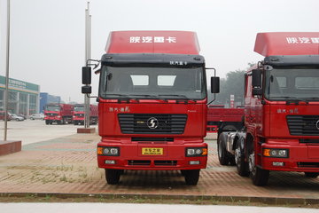 陕汽德龙f2000重卡336马力6x2牵引车加长高顶加强型sx4205nr279