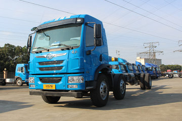 青岛解放 龙V中卡 220马力 6X2 6.7米栏板载货车(速比4.444)(CA1254PK2L5T3E5A80)