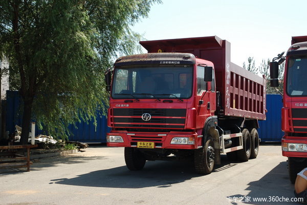 红岩 新大康重卡 290马力 6X4 6.2米自卸车(平顶卧铺)(CQ3254TMG384)