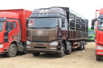 一汽解放 J6P重卡 质惠版 350马力 8X4 9.5米仓栅式载货车(CA5310CCYP66K2L7T4E5)