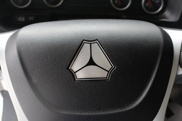 中国重汽汕德卡sitrakc7h重卡440马力6x4危险品牵引车zz4256v324he1w