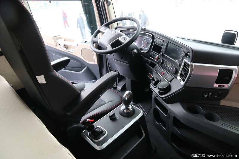 【图】江淮 格尔发k7重卡 540马力 6x4 amt自动挡牵引车_实拍图片