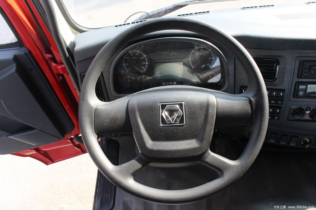 汉风g5 徐工 汉风(汉风)g5 350马力 6x4牵引车(nxg4250d5nc) 驾驶室