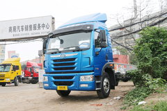 青岛解放 龙VH中卡 180马力 4X2 7.65米厢式载货车底盘(CA5160XXYPK2L5E5A80-3)