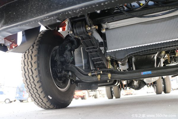 东风 多利卡d7 156马力 5.15米单排栏板轻卡(eq1090s8bdc)底盘图片