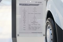 上汽大通 V80 2017款 商旅版 136马力 长轴高顶商务车